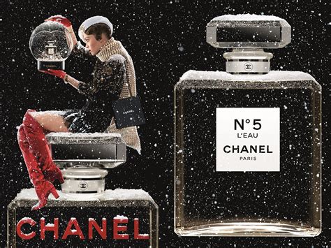 chanel no 5 advert christmas.